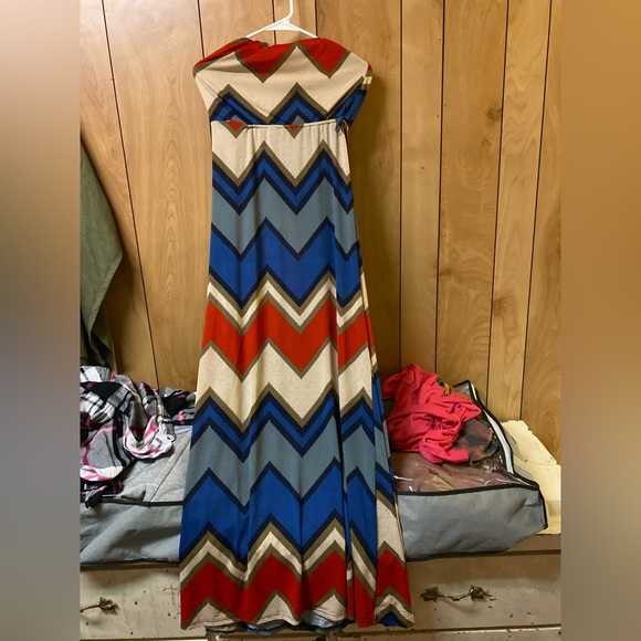 clothes for sale !! - Picture 1 of 1